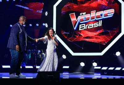 Memes, bloqueios e cadeiras não viradas marcam a estreia da nova temporada de The Voice Brasil