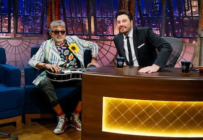 Falcão relembra histórias marcantes, fala sobre nova música e carreira no The Noite