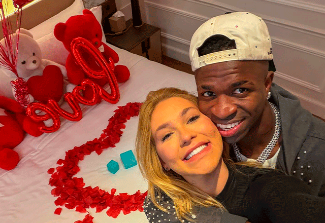 Virginia reage a foto de Vini Jr sem camisa nas redes sociais