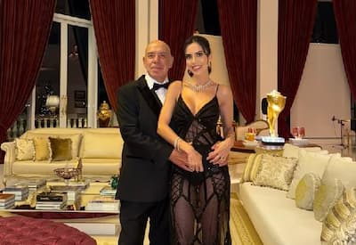 Daniela Albuquerque encanta ao celebrar aniversário de 68 anos do marido