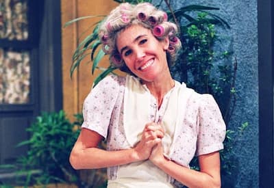Florinda Meza, atriz de Dona Florinda, estará ao vivo no Domingo Legal neste domingo (30)
