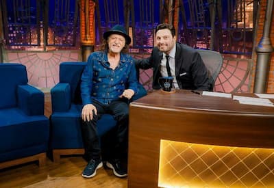 Alceu Valença anuncia turnê "80 Girassóis" e revisita vida e obra no "The Noite"