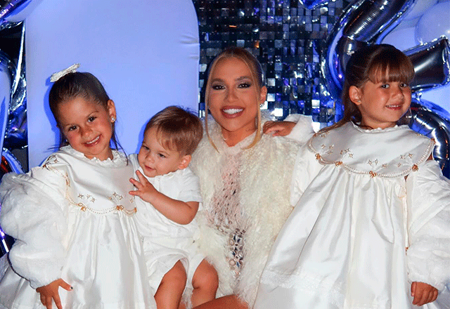 Virginia leva as filhas uniformizadas para assistir jogo de Vini Jr.