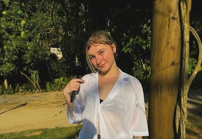 Pai de Isabel Veloso atualiza estado de saúde da filha