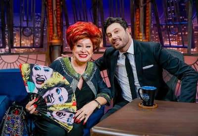 No The Noite desta  quinta-feira (8), Nany People celebra os seus 60 anos de vida