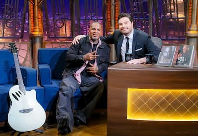 Numa nova fase da carreira, Rodriguinho é o convidado do The Noite desta sexta (23)