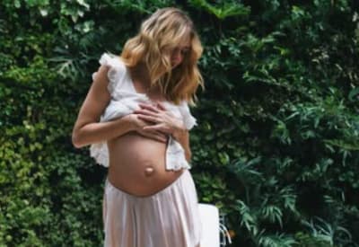 Isa Scherer anuncia nova gravidez e mostra barriguinha em fotos