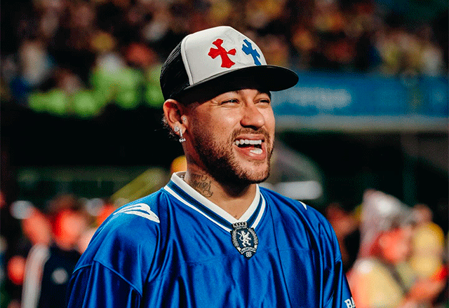 Neymar Jr mostra almoço em família e Mavie e Helena roubam a cena