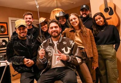 Gustavo Mioto comemora 29 anos com festa exclusiva em bar de Nashville