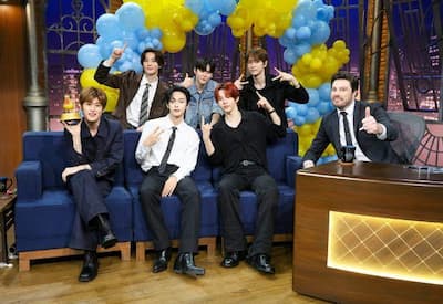 Fenômeno global do K-pop, RIIZE agita o "The Noite" nesta quarta-feira (18), antes de estreia no Lollapalooza Brasil