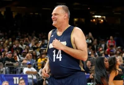 Celso Portiolli presta homenagem a Oscar Schmidt: "Inspirou gerações"