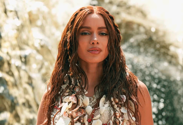 Dançarina que processou Anitta fala com Fofocalizando