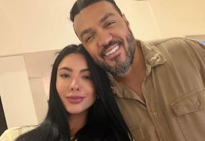 Rayane Figliuzzi se declara para Belo em aniversário de 52 anos