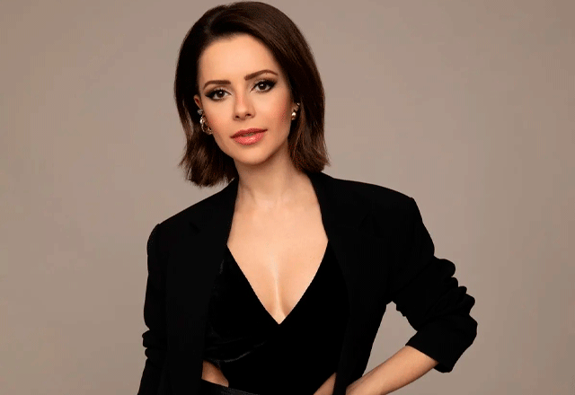 Sandy se declara publicamente para o namorado e surpreende