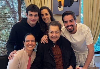 Faustão completa 76 anos e ganha homenagem emocionante da esposa