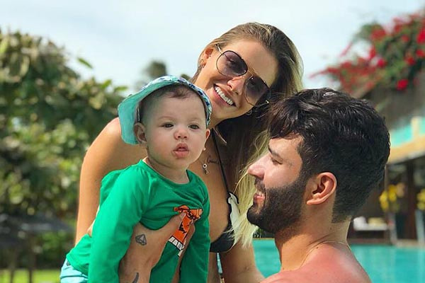 foto de gusttavo lima com andressa surita e o filho gabriel