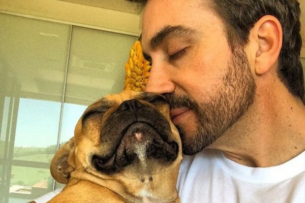 Será que o Padre Fabio de Melo ama mesmo os animais?