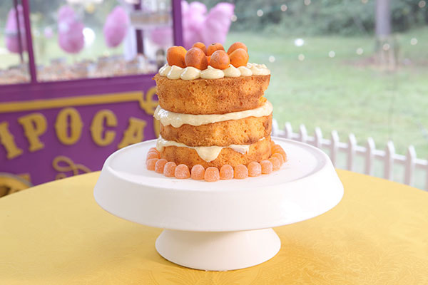 Naked Cake do Thales 