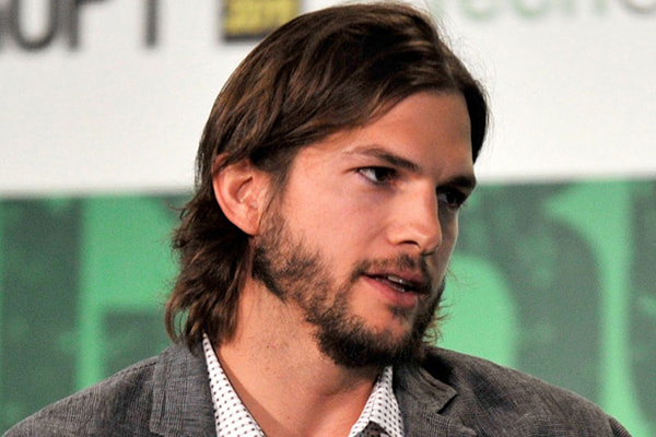 O ator Ashton Kutcher
