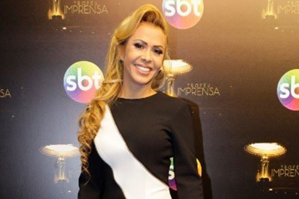 Joelma no trofeu imprensa