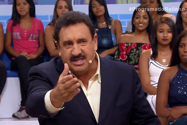 Ratinho revoltado durante o quadro Teste de DNA