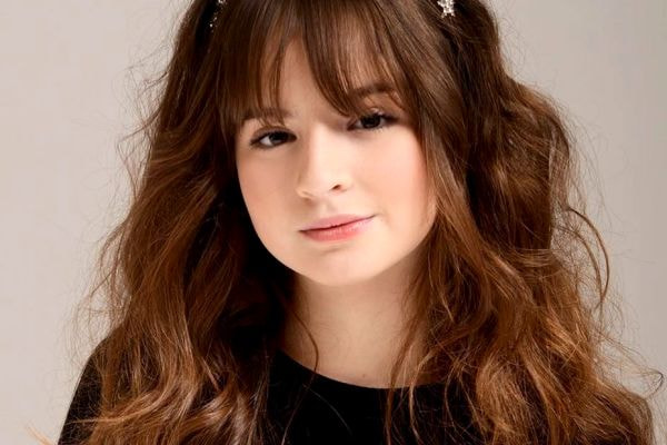 Sophia Valverde revive foto fofa de infância e encanta internet