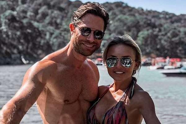 Sebastian Rulli aparece em foto com Angelique Boyer