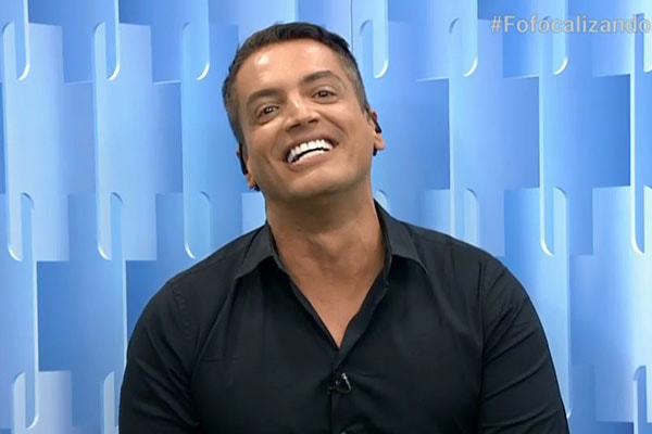 Leo Dias durante o Fofocalizando