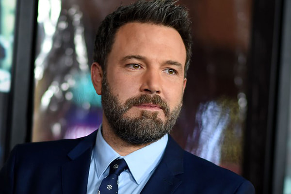 ben affleck sorrindo