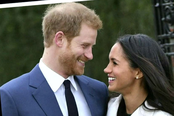 meghan markle troca olhares com o noivo, o príncipe Harry