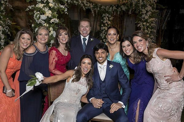 família aravanel no casamento de patricia abravanel