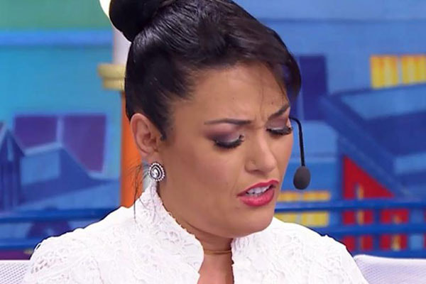 Milene Pavorô triste