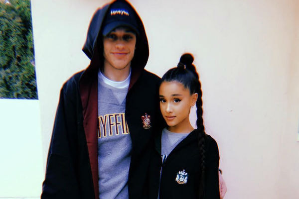 Ariana Grande e Pete Davidson