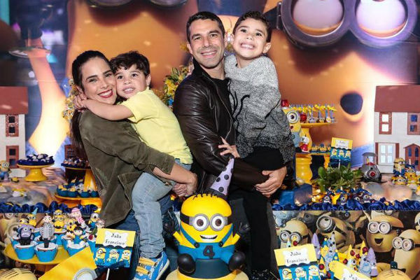 Wanessa Camargo, Marcus Buaiz e os filhos 