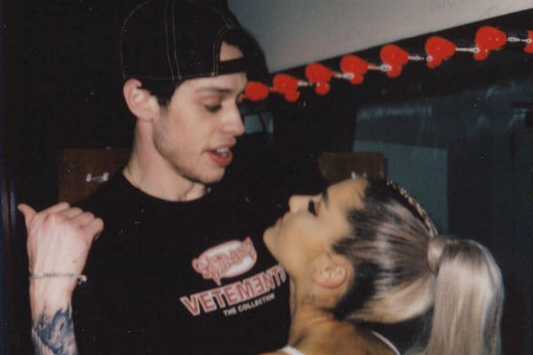 Ariana Grande e Pete Davidson
