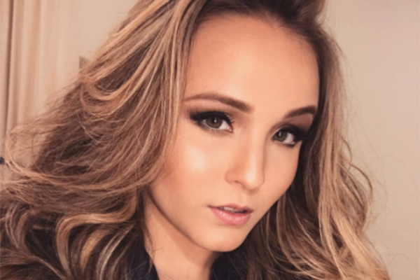 Larissa Manoela