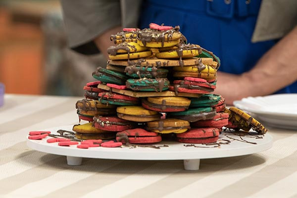 Torre de biscoitos recheados da Lolla