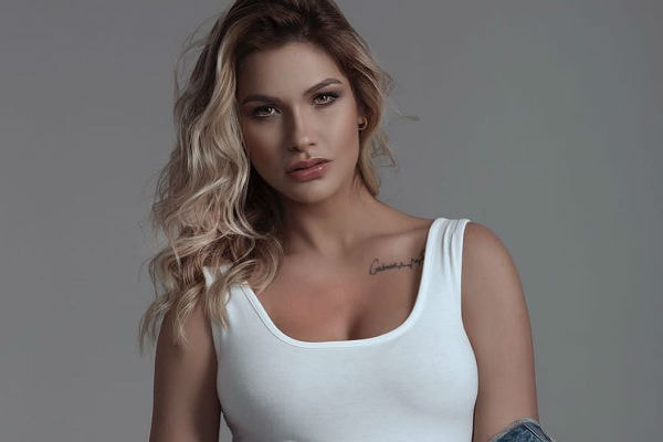 Andressa Suita