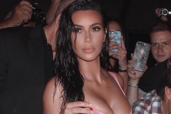 A socialite norte-americana Kim Kardashian, esposa do rapper Kanye West