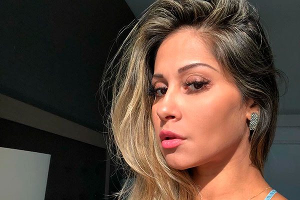 Mayra Cardi deu à luz Sophia