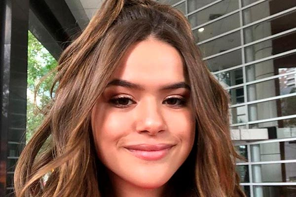 Maisa aparece de cabelo preso em foto