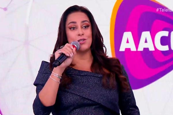 a apresentadora do Bom Dia & Cia, Silvia Abravanel