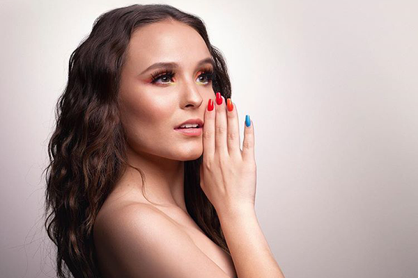 Larissa Manoela