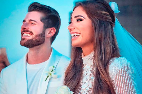 Alok e Romana se casando