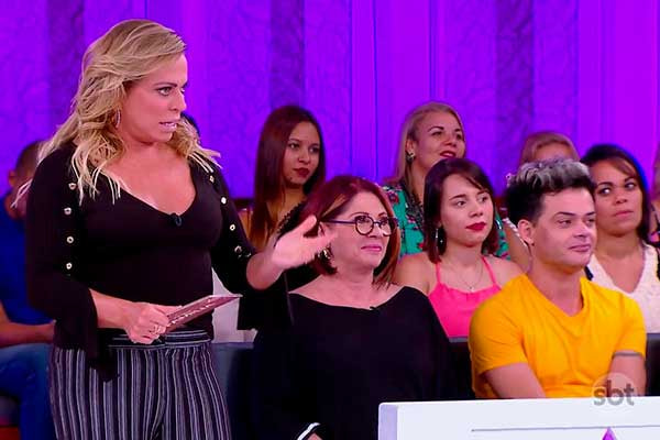 christina rocha, apresentadora do casos de familia