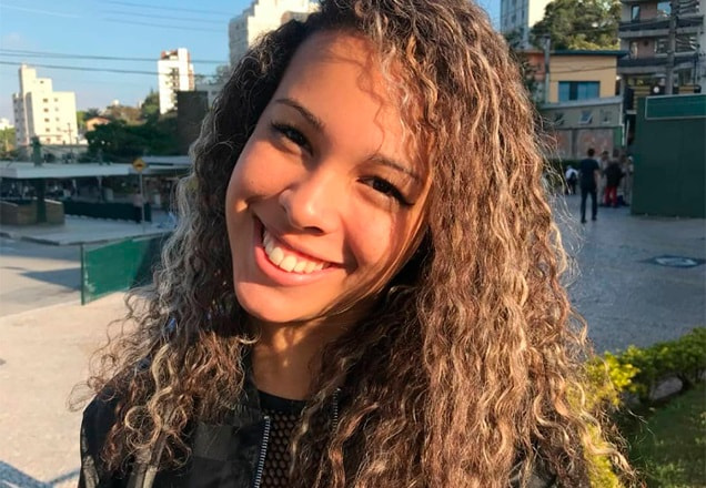 Júlia Olliver