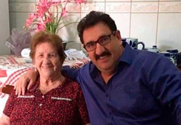 Ratinho com sua mãe
