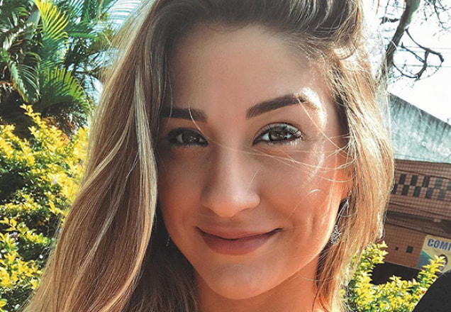 Kallyna Sabino é a repórter gata do SBT Brasil