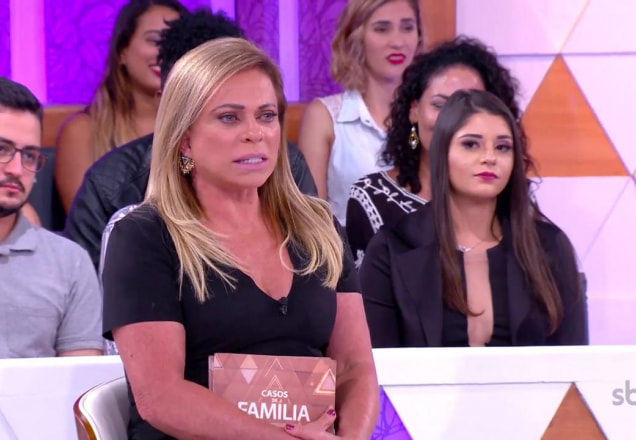 Christina Rocha aconselha participante