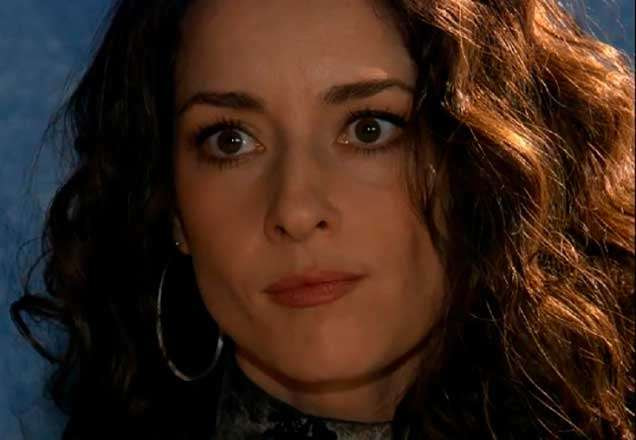 Cynthia é a vilã da novela A Que Não Podia Amar
